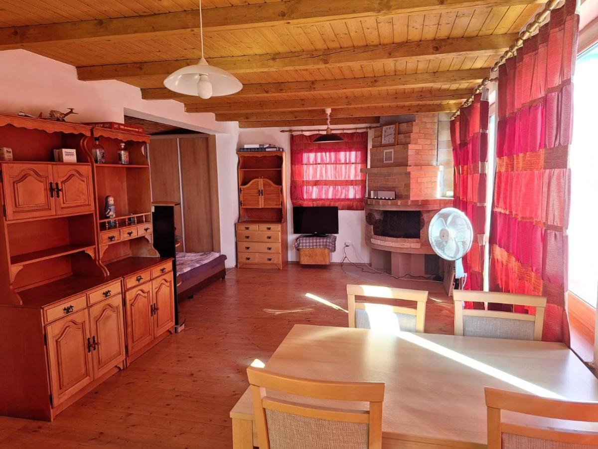 Sunset House Piestany Bungalow Banka Ngoại thất bức ảnh